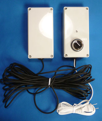 外部送信アンテナユニット（防雨ケース）＋セレクトスイッチ式遠隔送信機