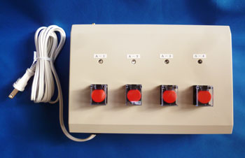 4チャンネル識別用LED+チャンネル毎のLEDリセットスイッチ付きの受信機の製作例。